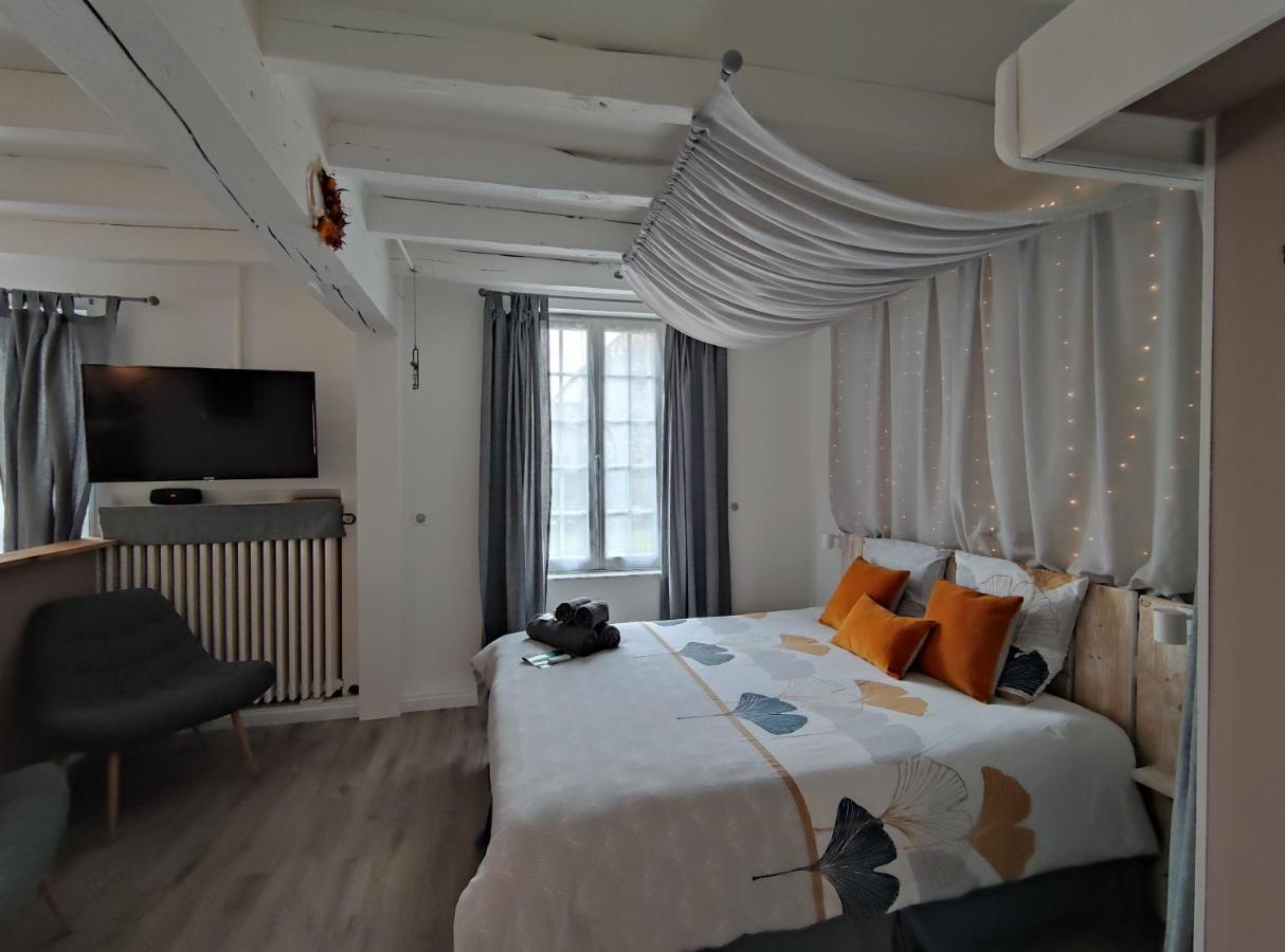 Atelier Des Sens 89 Bed & Breakfast Evry  Exterior photo